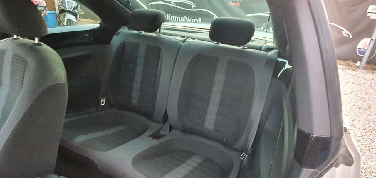 Volkswagen Maggiolino 2.0 TSI DSG Sport